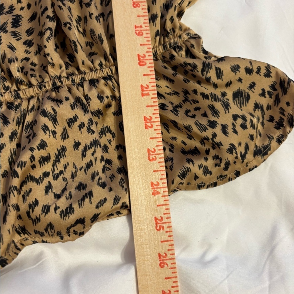 Eclair Abstract Animal Print Peplum Blouse Size Medium - Picture 5 of 8